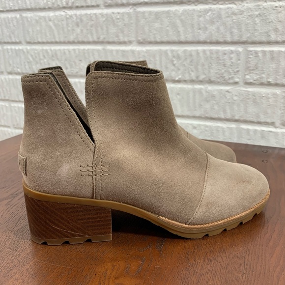 Sorel Cate Cut Out Suede Bootie Ash Brown NWOB 9.5 - Picture 5 of 10